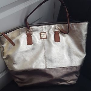 Dooney & Bourke Purse
